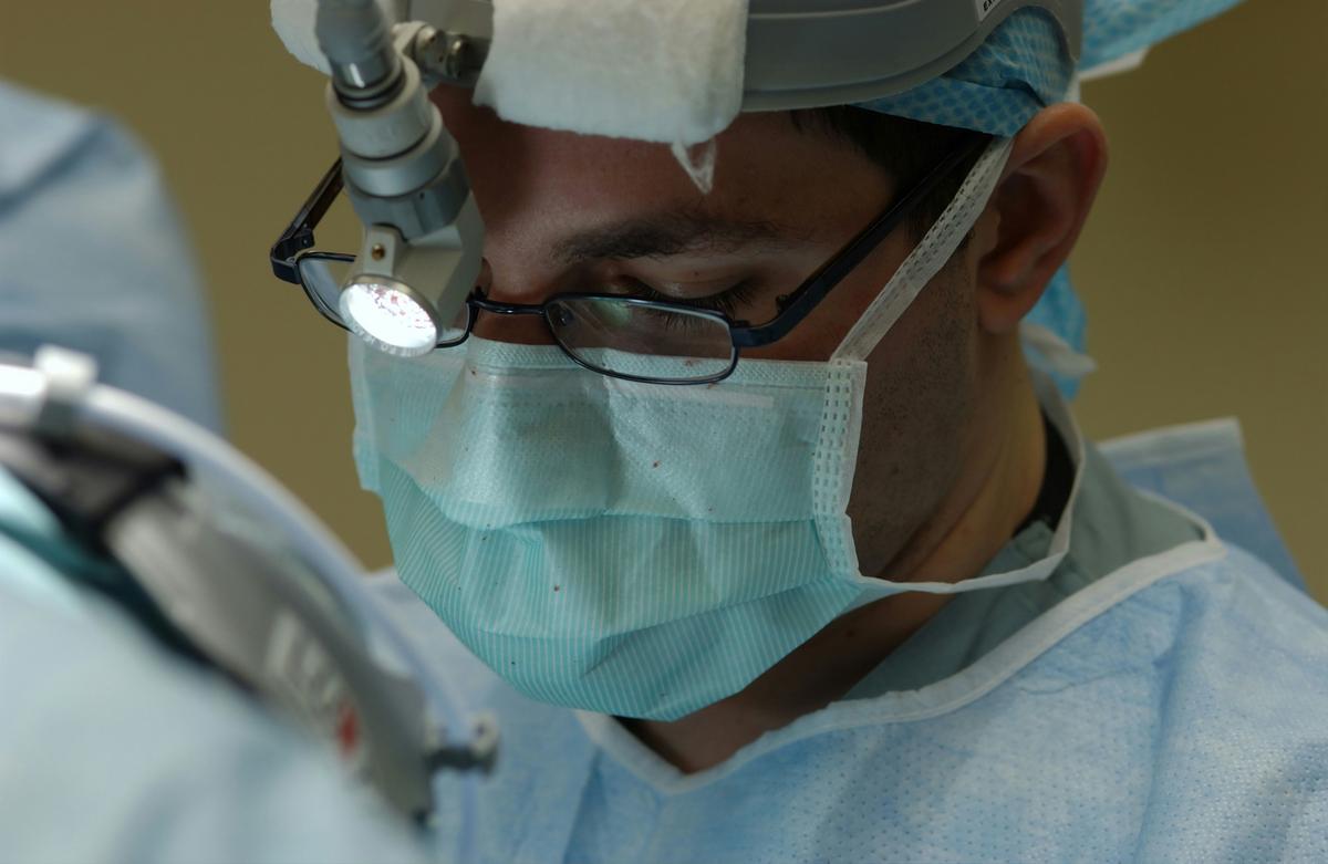Engineering Analysis: Haptic Robotic Spine Surgery — ExcelsiusGPS vs. Mazor X Safety Comparison